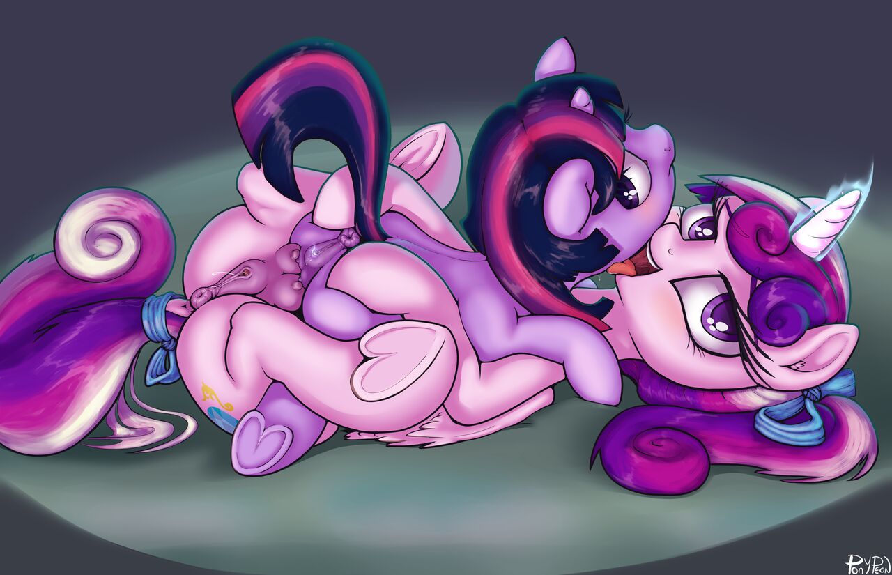 Twilight Thinks Cadance Is A Sussy Baka page 9 full